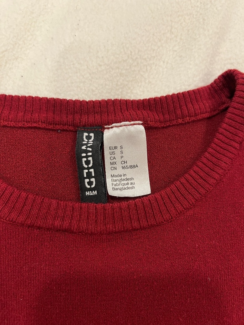 H&M Women’s Short-Sleeve Crewneck Top - Red Small - Picture 3 of 3